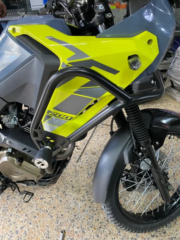 Defensa AKT TT 200 con Sliders - Image 10